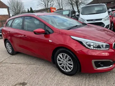 Used Kia Ceed Sportswagon 136 HP (100 kW) 2024 Red Estate