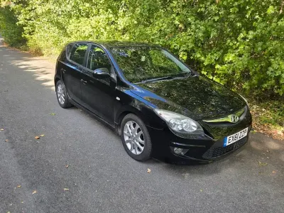 Used Hyundai i30 Comfort 108 HP (79 kW) 2011 Black Hatchback