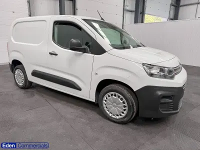 Used Citroën Berlingo 100 HP (73 kW) 2023 White MPV