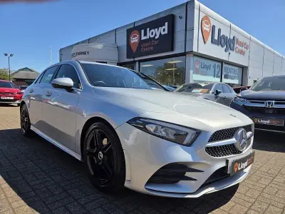Begagnad Mercedes A180 AMG line 116 HK (85 kW) 2018 Silver Halvkombi