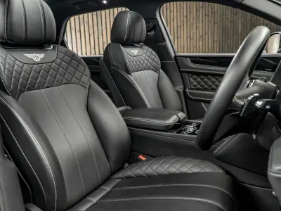 Used Bentley Bentayga Mulliner 608 HP (447 kW) 2017 Grey SUV