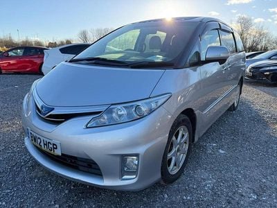 Begagnad Toyota Estima 2025 Silver Minibuss