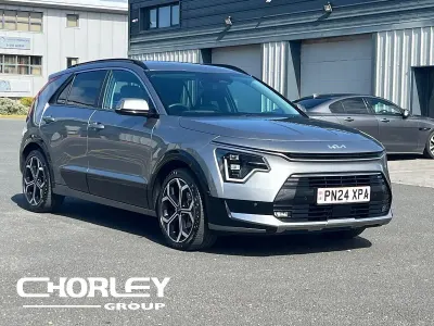 Gebraucht Kia Niro 139 PS (102 kW) 2024 Grau SUV