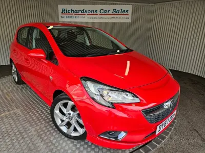 Used Vauxhall Corsa SRi 90 HP (66 kW) 2017 Red Hatchback