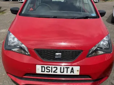 Used Seat Mii 60 HP (44 kW) 2012 Red Hatchback