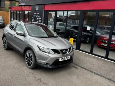 Used Nissan Qashqai Tekna 110 HP (80 kW) 2015 Silver SUV