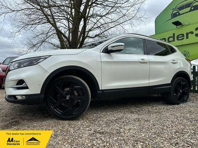 Used Nissan Qashqai Tekna 2018 White SUV