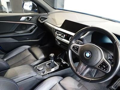 Used BMW 118 M Sport 150 HP (110 kW) 2022 Blue Hatchback