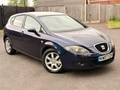 Begagnad Seat Leon Stylance 140 HK (102 kW) 2007 Blå Halvkombi