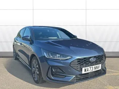 Used Ford Focus ST-Line 155 HP (114 kW) 2023 Blue Hatchback