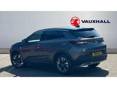 Used Vauxhall Grandland X SRi 130 HP (95 kW) 2019 Grey SUV