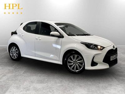 Used Toyota Yaris Hybrid 116 HP (85 kW) 2024 White Hatchback