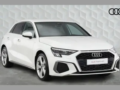 Używany Audi A3 S-Line 110 KM (80 kW) 2024 Biały Hatchback