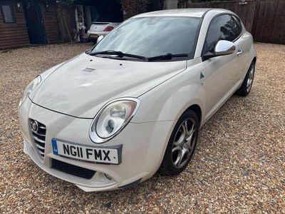 Used Alfa Romeo MiTo Distinctive 135 HP (99 kW) 2011 White Hatchback