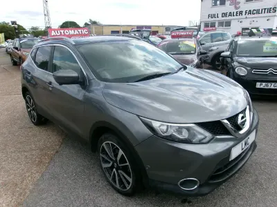 Used Nissan Qashqai Tekna 130 HP (95 kW) 2017 Grey SUV