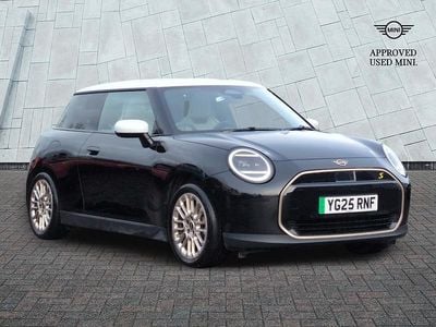 New Mini Cooper SE Hatch 158 kW (215 HP) 2025 Black Hatchback