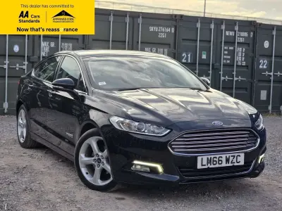 Used Ford Mondeo Titanium 187 HP (137 kW) 2016 Black Sedan