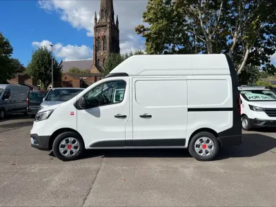 Neu Renault Trafic 150 PS (110 kW) 2025 Weiß Van / Kleinbus