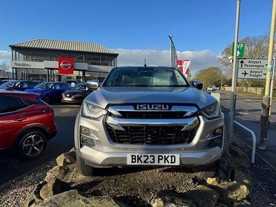 Used Isuzu D-Max 163 HP (119 kW) 2023 Mercury silver Pickup