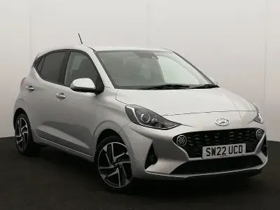 Używany Hyundai i10 Premium 67 KM (49 kW) 2022 Srebrny Hatchback