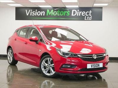 Used Vauxhall Astra SRi 110 HP (80 kW) 2016 Red Hatchback
