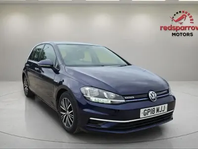Używany VW Golf VII SE 130 KM (95 kW) 2018 Niebieski Hatchback