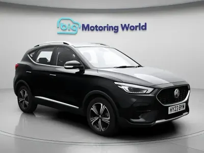 Używany MG ZS 2023 Czarny SUV
