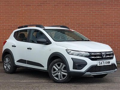 Used Dacia Sandero Essentiel 91 HP (66 kW) 2021 White Hatchback