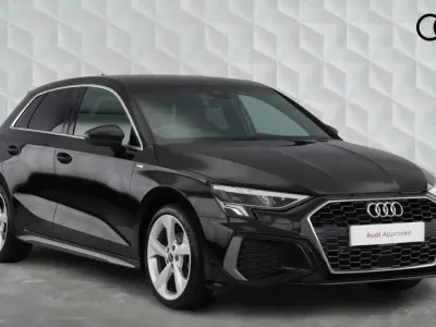 Begagnad Audi A3 Sportback S-Line 150 HK (110 kW) 2023 Svart Halvkombi