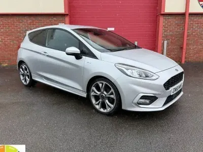 Używany Ford Fiesta ST-Line 120 KM (88 kW) 2018 Srebrny Hatchback