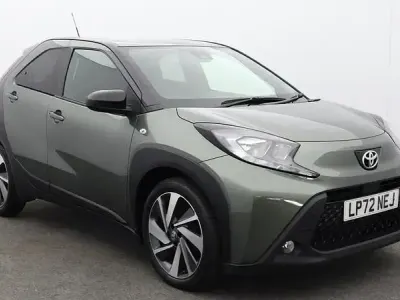 Used Toyota Aygo X 72 HP (52 kW) 2023 Green SUV