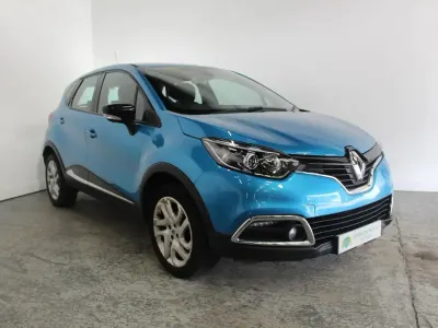 Usado Renault Captur Dynamique 90 CV (66 kW) 2016 Azul SUV