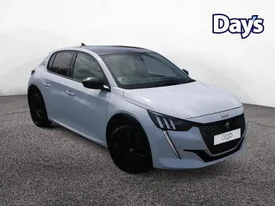 Used Peugeot 208 GTi 100 HP (73 kW) 2023 White Hatchback