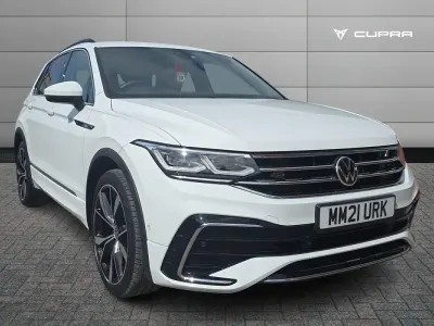 Usado VW Tiguan R-line 150 CV (110 kW) 2021 Blanco SUV