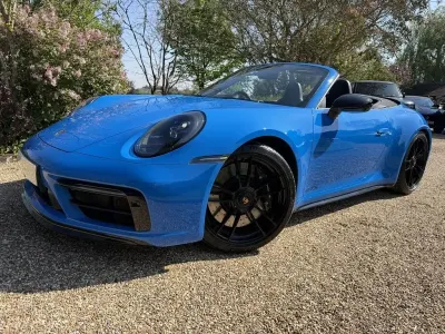 Usado Porsche 911 Carrera 4 Cabriolet 480 HP (353 kW) 2023 Azul Cabrios