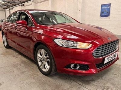 Used Ford Mondeo Titanium 180 HP (132 kW) 2015 Red Hatchback