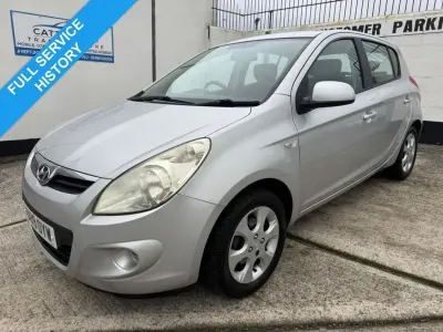 Used Hyundai i20 Comfort 99 HP (72 kW) 2009 Silver Hatchback