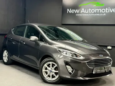 Used Ford Fiesta Zetec 100 HP (73 kW) 2017 Grey Hatchback