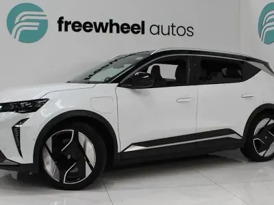Used Renault Scenic E-Tech Iconic 160 kW (218 HP) 2024 White/black SUV