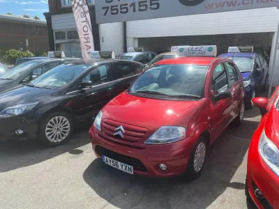 Gebraucht Citroën C3 73 PS (53 kW) 2006 Rot Kleinwagen