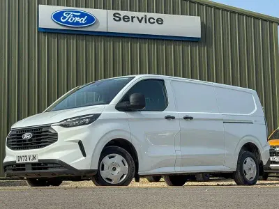 Usado Ford Transit Custom Trend 136 HP (100 kW) 2024 Branco Van