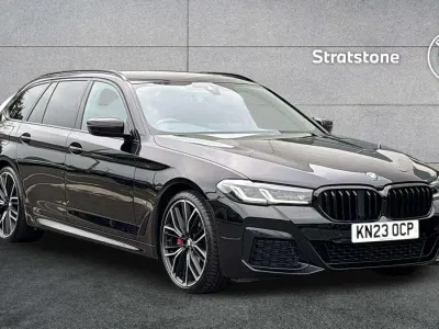 Begagnad BMW 520 M Sport 192 HK (141 kW) 2023 Svart Kombi