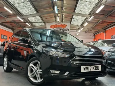 Used Ford Focus Titanium 120 HP (88 kW) 2017 Black Hatchback