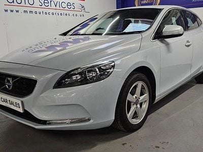 Blue Used 2014 Volvo V40 SE Hatchback | £7,995 (Fair price)