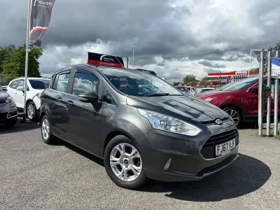 Used Ford B-MAX Zetec 90 HP (66 kW) 2017 Grey MPV