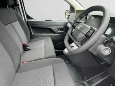 New Vauxhall Vivaro 98 kW (134 HP) 2026 White MPV