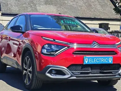 Used Citroën e-C4 Shine 100 kW (136 HP) 2022 Red Hatchback