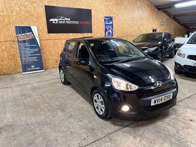 Black Used 2014 Hyundai i10 SE Hatchback | £3,799 (A bit pricey)