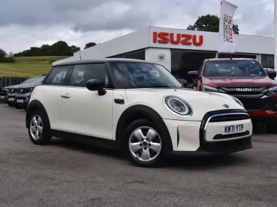 Used Mini Cooper Classic 2021 White Hatchback