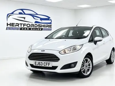 Used Ford Fiesta Zetec 2013 White Hatchback